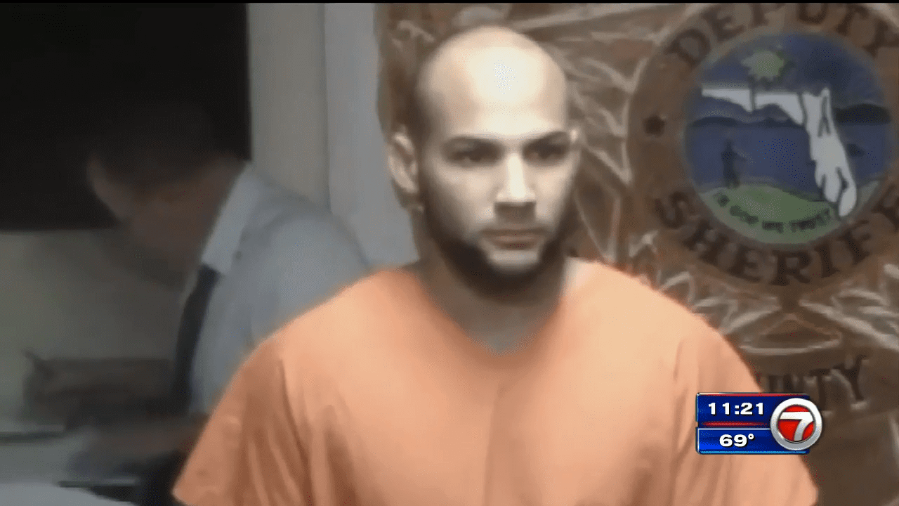 Man arrested after allegedly stealing over $1M in jewelry from Miami Beach hotel